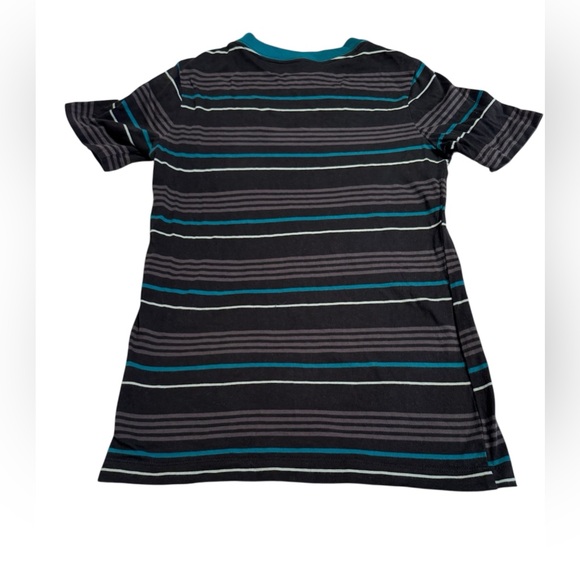 Nike boys size small striped shirt - Picture 2 of 5